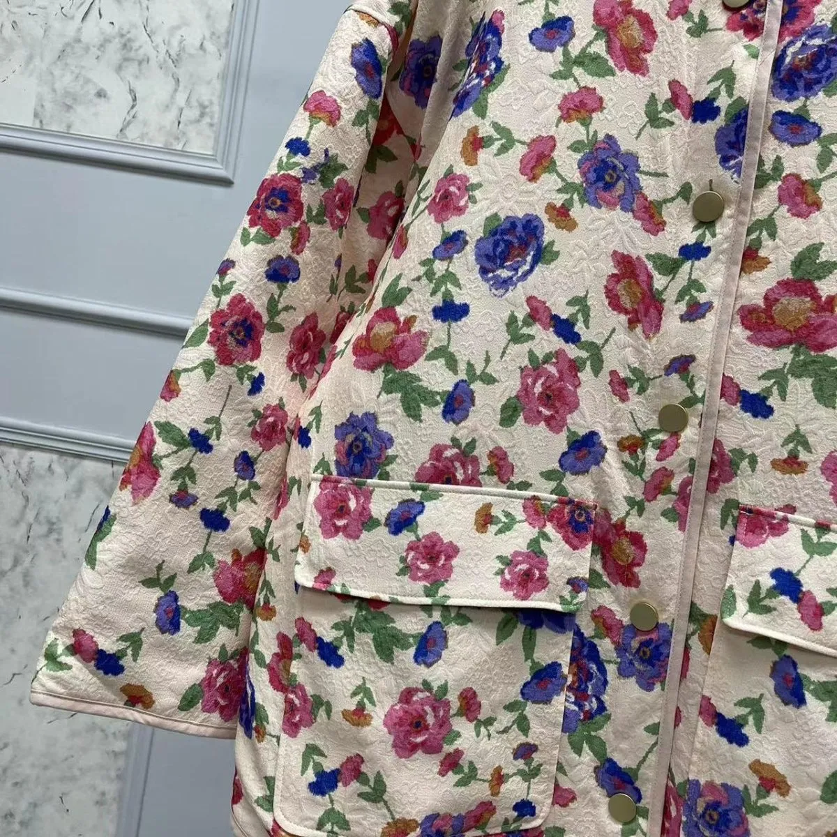 Cassandre | Floral Print Embossed Pockets Cotton Jacket